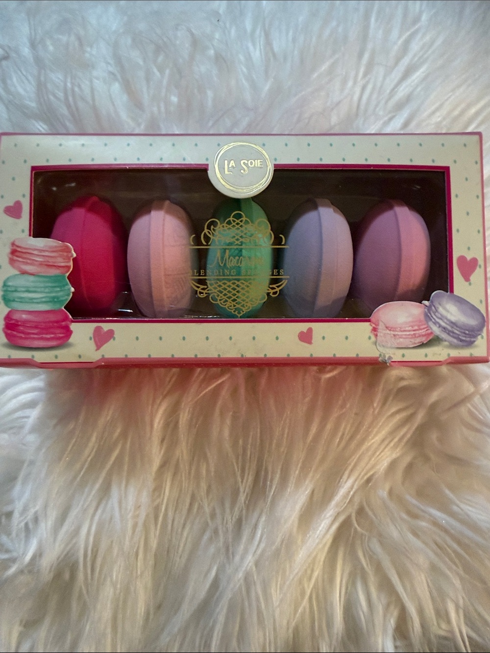 La Soie Macaroon beauty blender